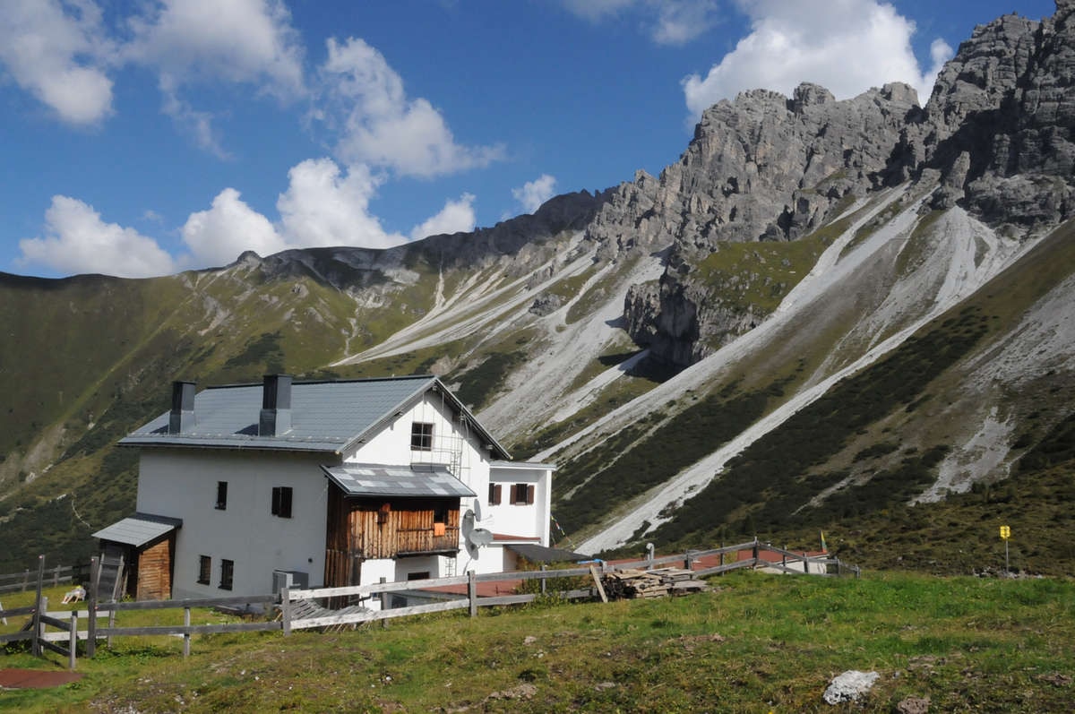 Wandern Wanderung zur Adolf Pichler Hütte von der Kemater Alm