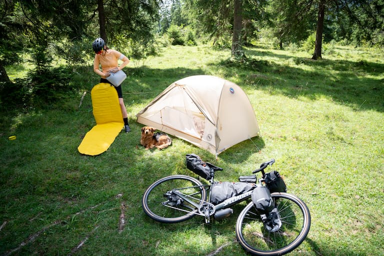 Bikepacking: Was braucht's zum Campen mit dem Rad? - Bergwelten