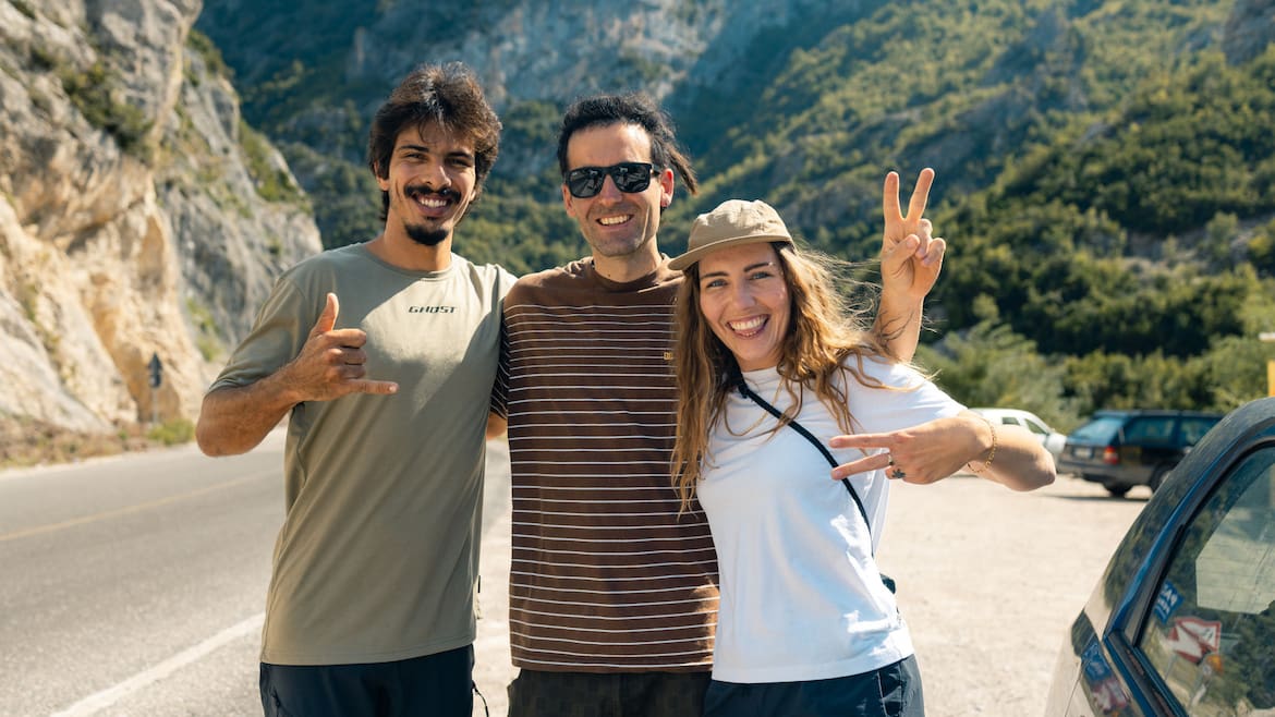 Schon lange haben Celine, Marko und Felipe von einem Biketrip mit dem Camper durch den Balkan geträumt.