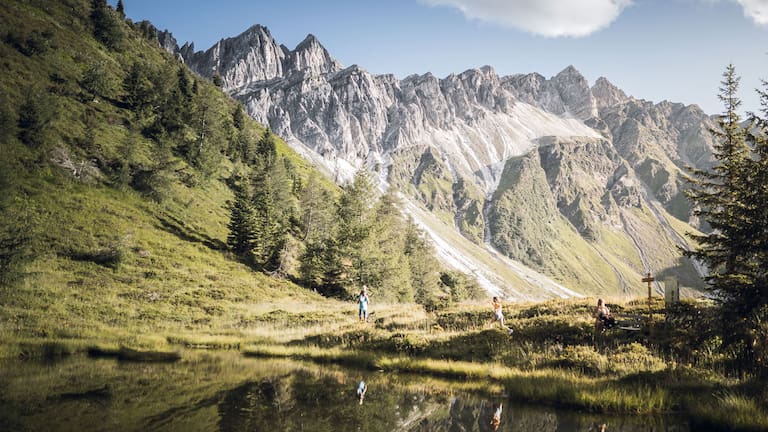 Ob Berge, Therme oder Burgen – in der goldenen Jahreszeit gibt es rund um Sterzing viel zu entdecken.