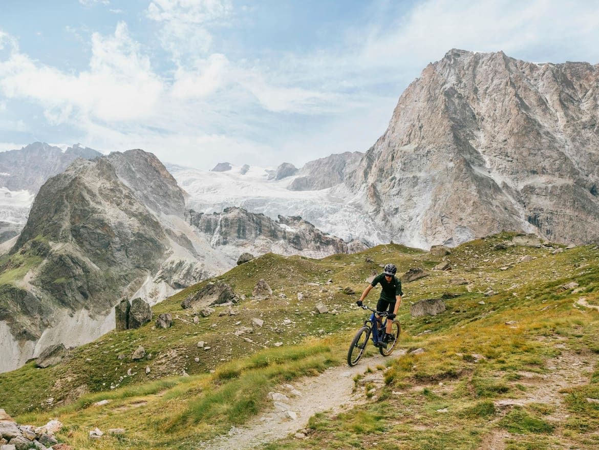 Die Schönbielhütte ist auch mit dem Mountainbike erreichbar.