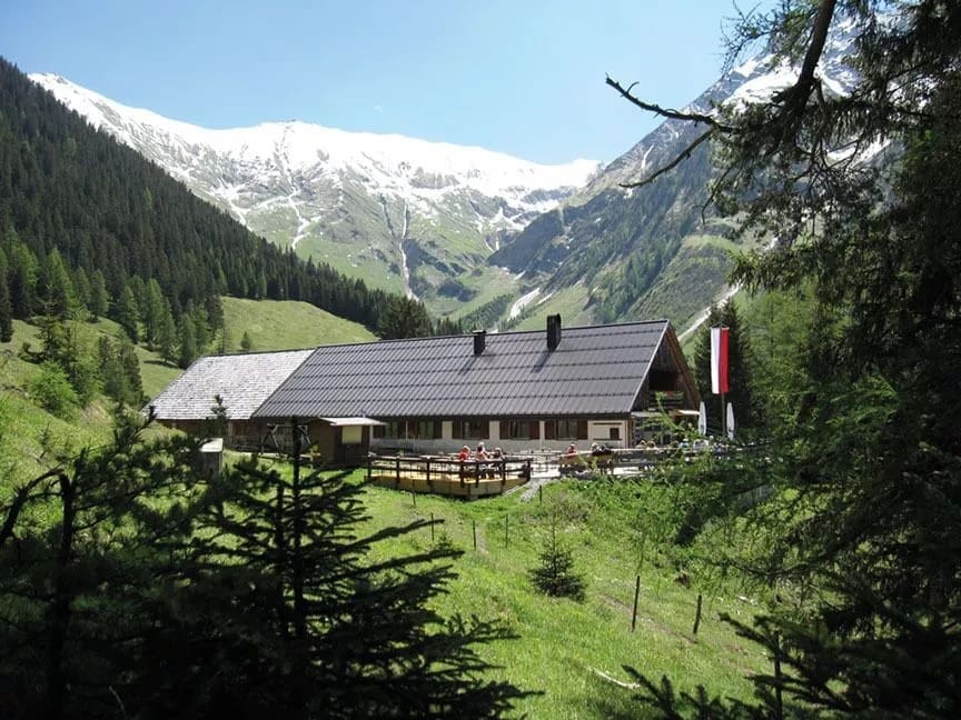 Die Stablalm ist ein beliebtes Ausflugsziel im Tiroler Lechtal.