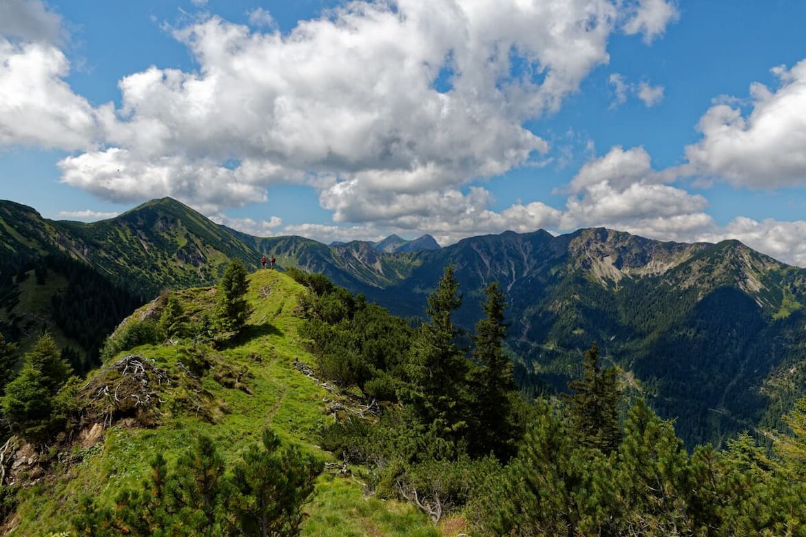 Schönes Bergpanorama beim Abstieg von der Notkarspitze