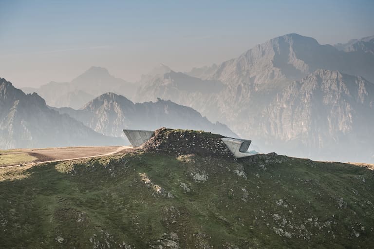 Reinhold Messners Mountain Museum Corones auf dem Hochplateau des Kronplatz.