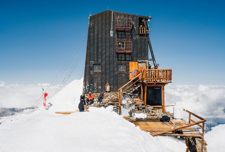 Die Margheritahütte ist die höchstgelegene Hütte und das höchstgelegene Gebäude Europas.