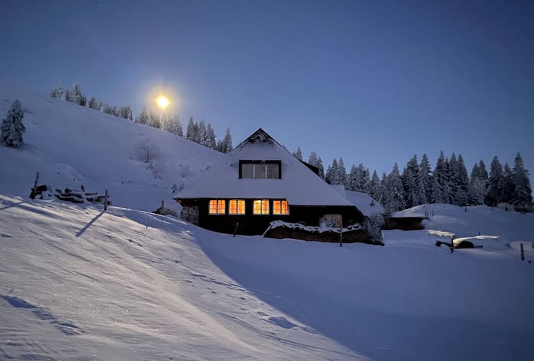 Die Baldenweger Hütte im Winter