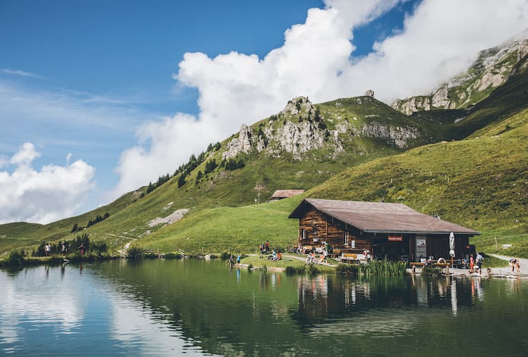 Brunnihütte am Härzlisee