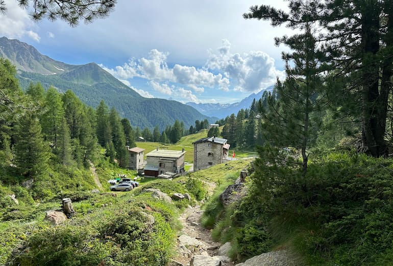 Blick auf die Saoseo Hütte