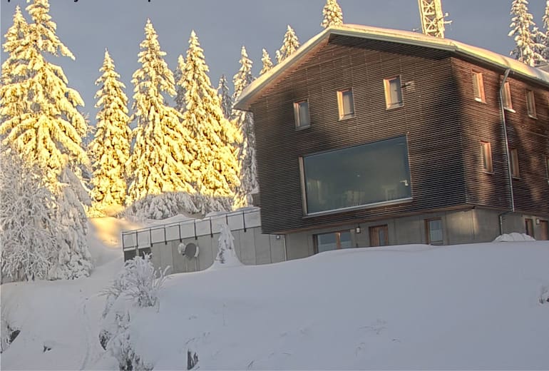 Das Schutzhaus Falkenstein im Winter