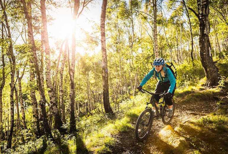 Symbolfoto Mountainbiken