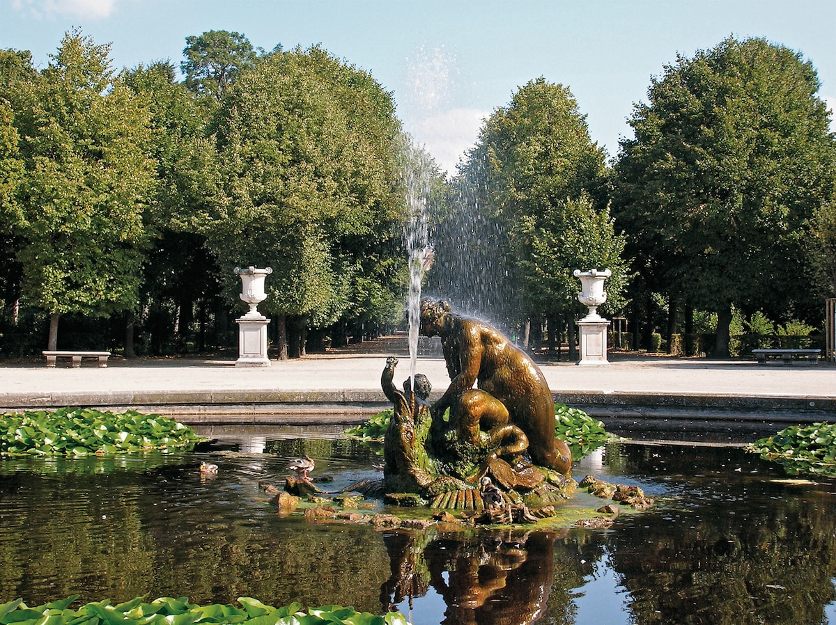 Wandern: Pötzleinsdorfer Schlosspark - 1:30 h - 4 km - Bergwelten