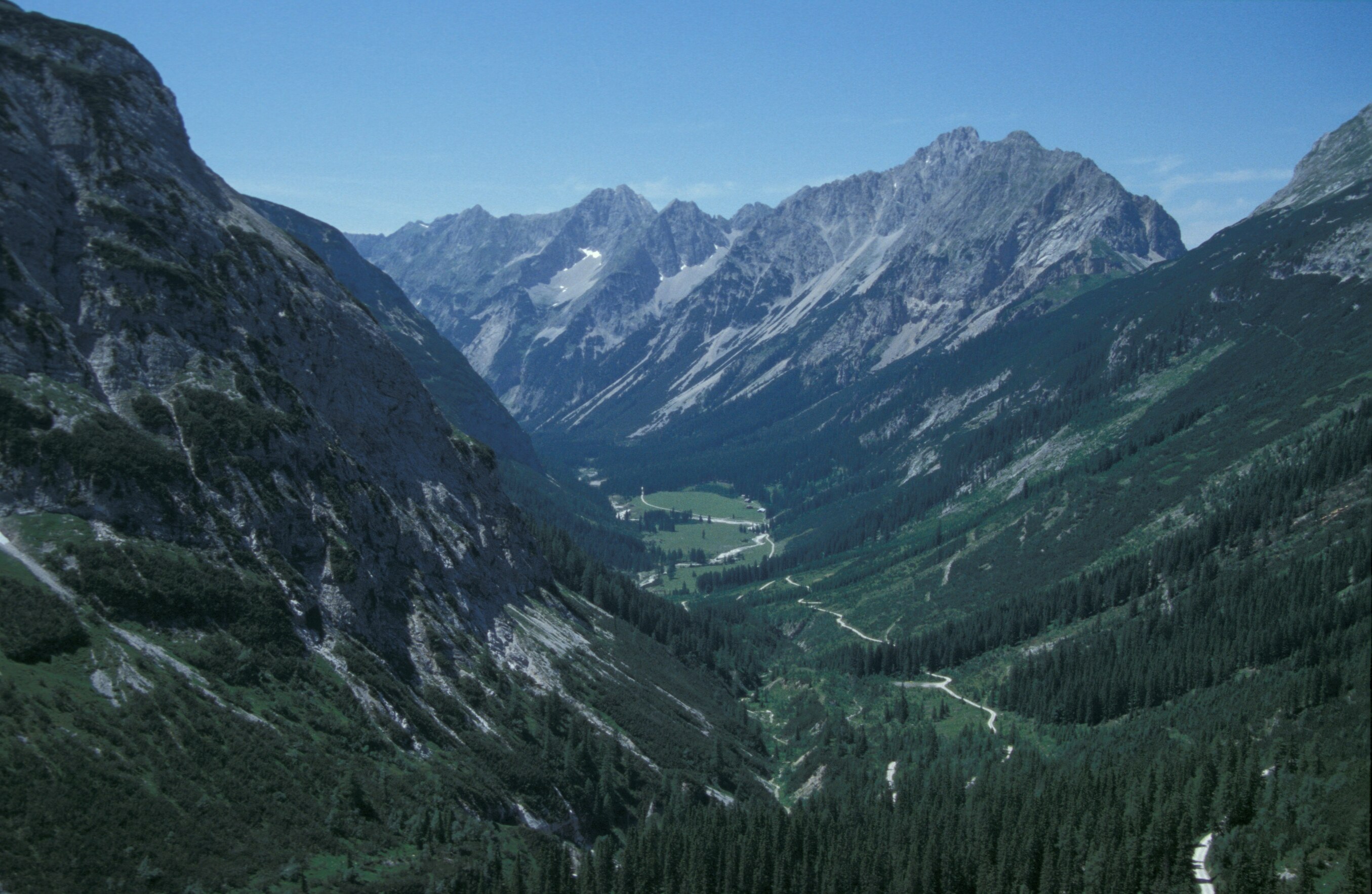 Wandern: Wanderung Zum Karwendelhaus Von Scharnitz - 5:00 H - 16 Km ...