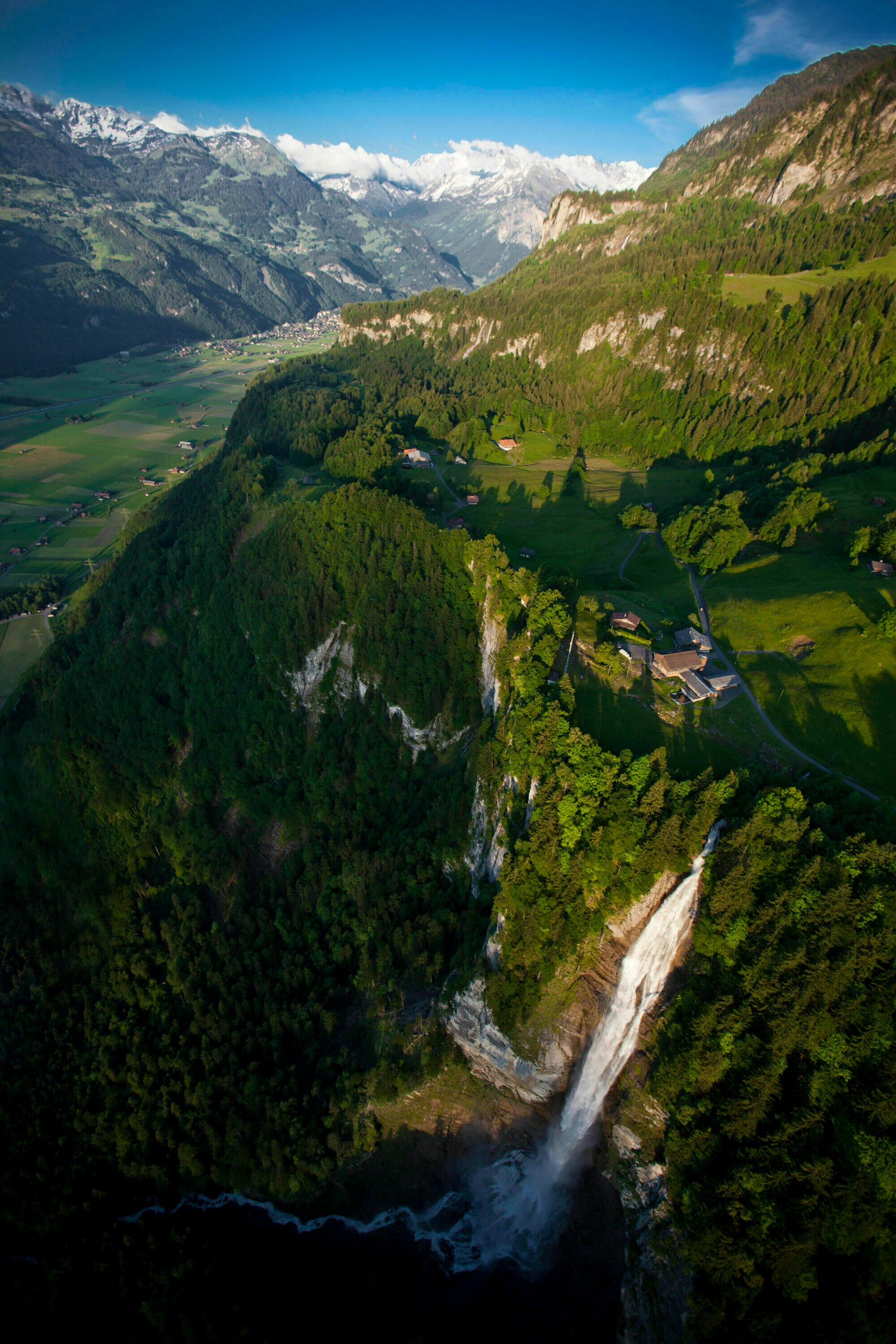 Wandern: Unterbach - Oltschibachfall - Meiringen - 3:00 h - 8 km