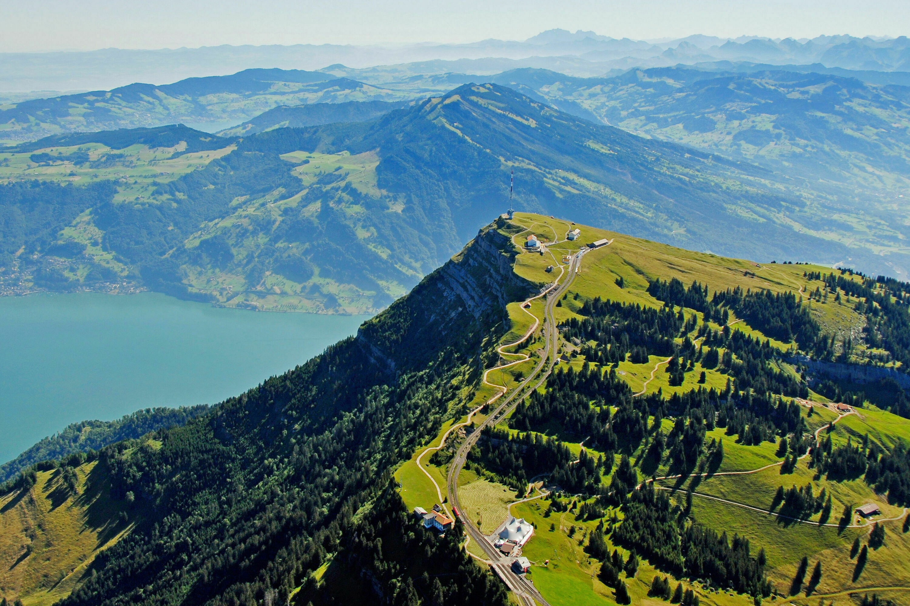 Wandern Rigi Gratwanderung Bergwelten